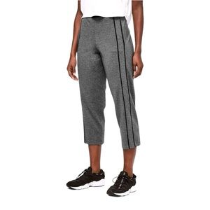 Lululemon Light Strides Crop *23 Size 4 Lounge Grey Pants